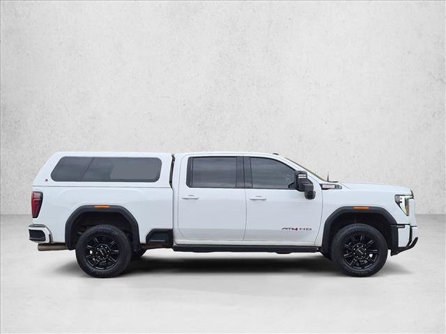 Used 2025 GMC Sierra 2500 AT4 w/ AT4 Premium Plus Package AWD/4WD image 4