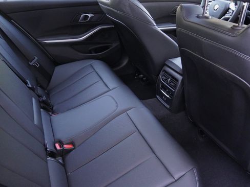 Certified 2025 BMW 330i Sedan RWD image 30
