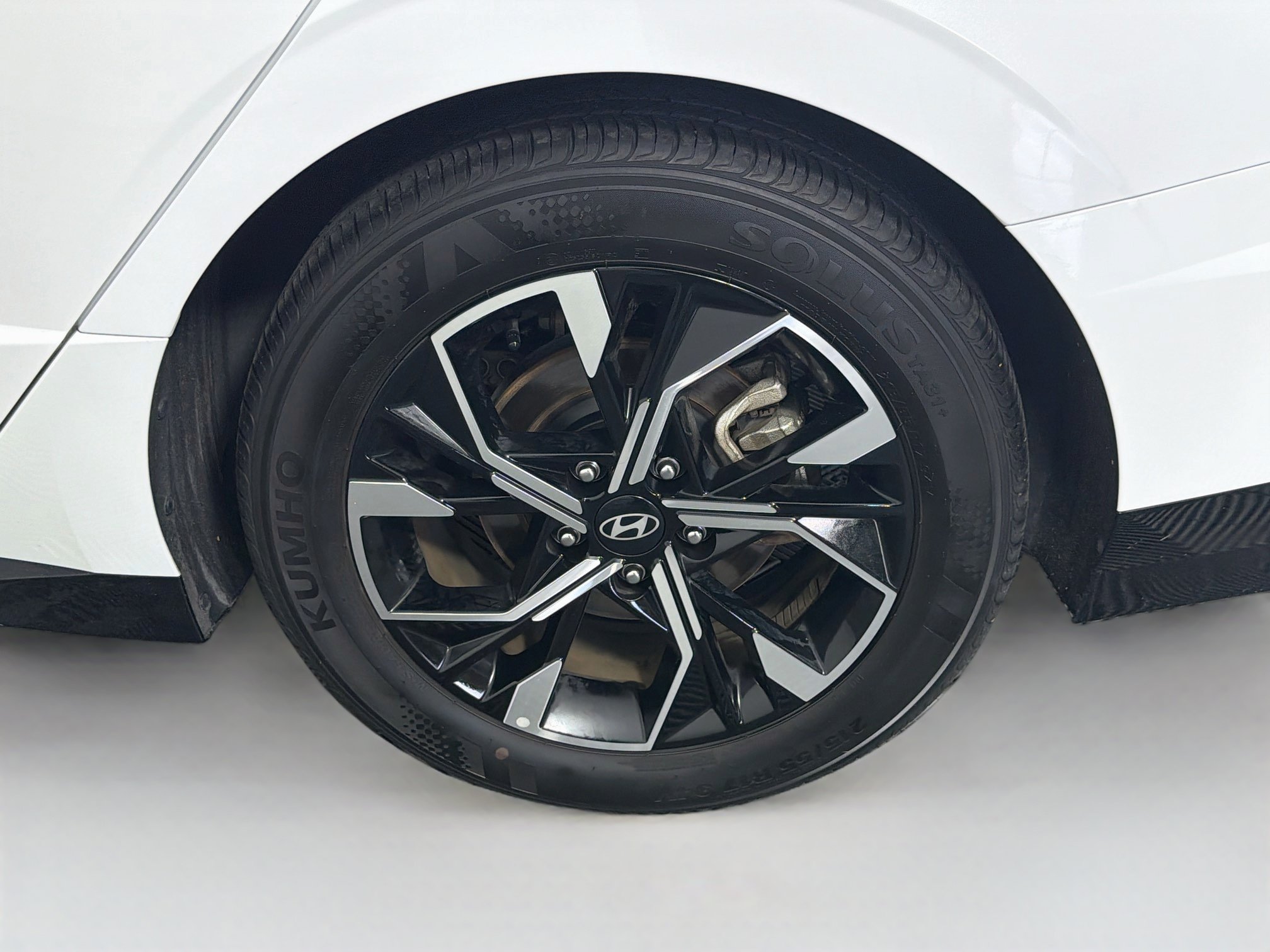 Used 2025 Hyundai Sonata SEL FWD image 11