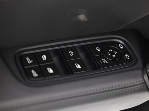 New 2026 Porsche Cayenne GTS AWD/4WD image 21