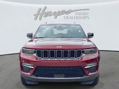 Used 2025 Jeep Grand Cherokee Limited w/ MOPAR Finishing Package RWD image 11