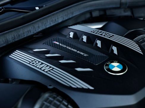 Used 2023 BMW X6 M50i w/ Executive Package image 33