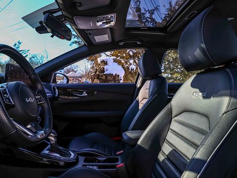 Certified 2023 Kia Forte GT-Line w/ GT-Line Premium Package image 8