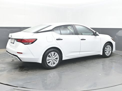 Certified 2025 Nissan Sentra S image 7