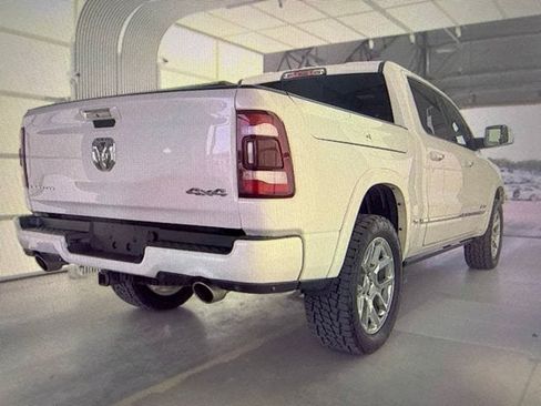 Used 2019 RAM 1500 Limited AWD/4WD image 3