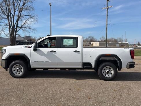 New 2026 GMC Sierra 2500 Pro AWD/4WD image 8