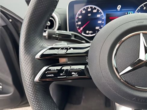 Used 2024 Mercedes-Benz C 300 Sedan image 28