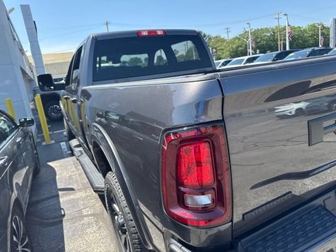 Used 2025 RAM 2500 Big Horn AWD/4WD image 3