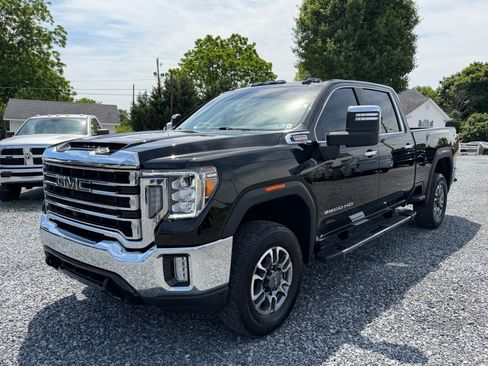 Used 2022 GMC Sierra 3500 SLT w/ SLT Preferred Package AWD/4WD image 6