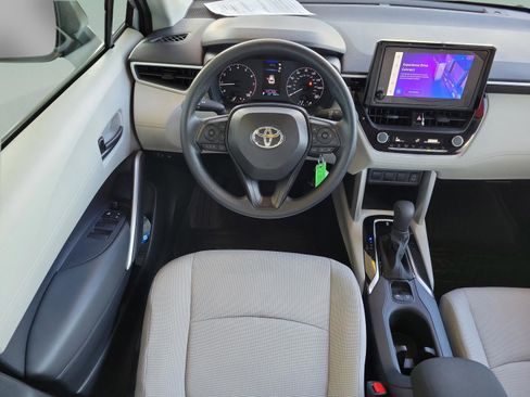 Certified 2025 Toyota Corolla Cross L image 16