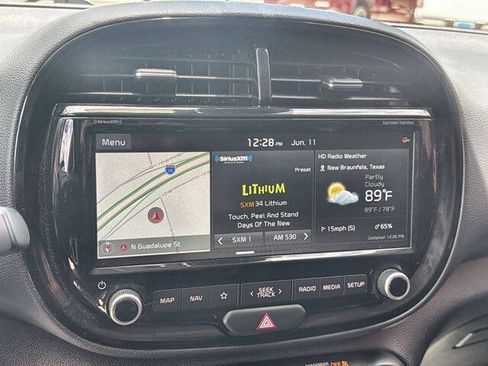 Used 2020 Kia Soul GT-Line Turbo FWD image 13