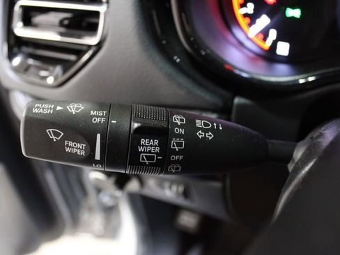 Used 2024 Dodge Durango SXT AWD/4WD image 37
