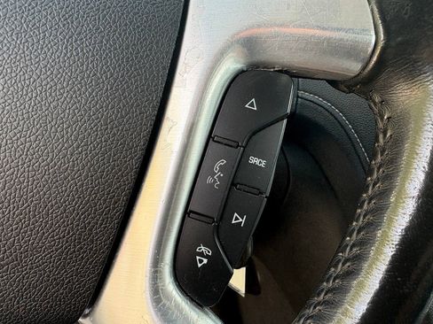 Used 2017 GMC Acadia Limited SLT FWD image 21