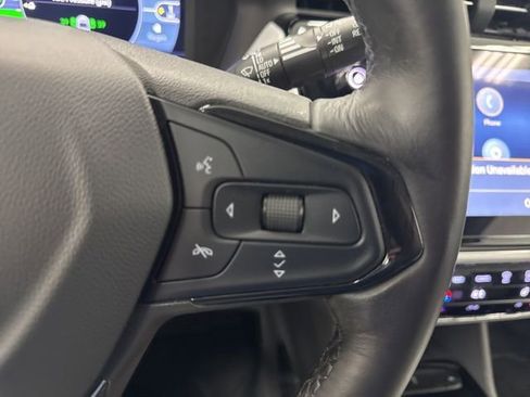 Used 2022 Chevrolet Bolt EUV Premier w/ Sun & Sound Package image 5