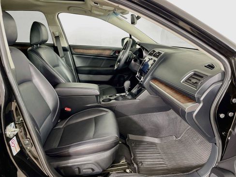 Used 2018 Subaru Outback 2.5i Limited AWD/4WD image 28