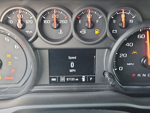 Used 2022 Chevrolet Silverado 1500 Custom image 21