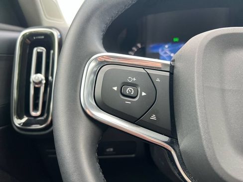 Certified 2024 Volvo XC40 B5 Plus AWD/4WD image 12