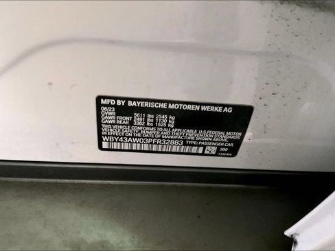 Used 2023 BMW i4 eDrive35 RWD image 13