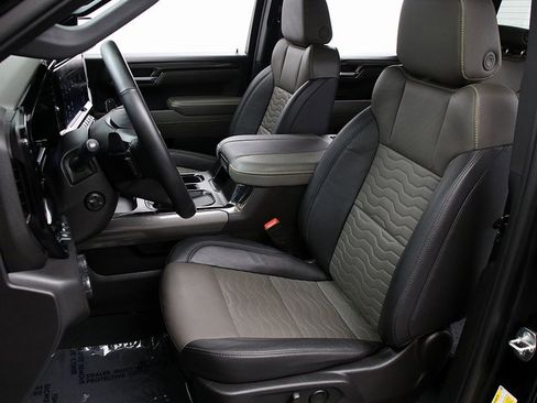 Certified 2024 Chevrolet Silverado 1500 ZR2 w/ Technology Package image 10