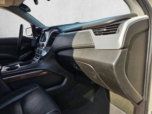 Used 2017 GMC Yukon XL SLT image 26