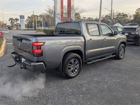 Certified 2025 Nissan Frontier SV w/ Tow Package image 3