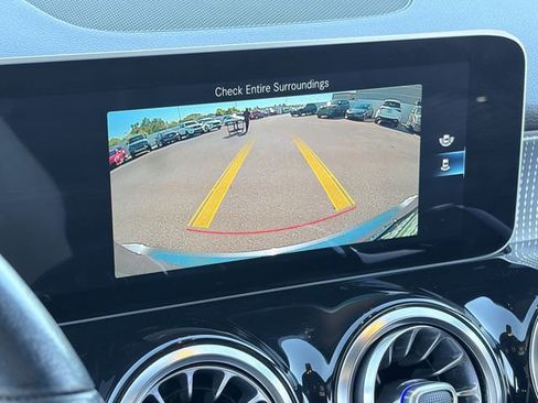 Used 2021 Mercedes-Benz GLB 250 image 14