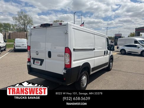 Used 2025 RAM ProMaster 2500 FWD image 4