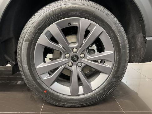 New 2026 Ford Explorer Active w/ Active Comfort Package image 7