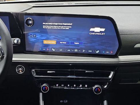 New 2026 Chevrolet Traverse LT w/ Driver Confidence Package image 14