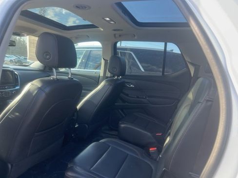 Used 2021 Chevrolet Traverse RS w/ LPO, Floor Liner Package image 7