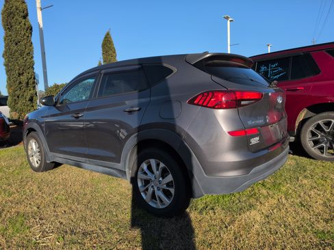 Used 2021 Hyundai Tucson SE image 4