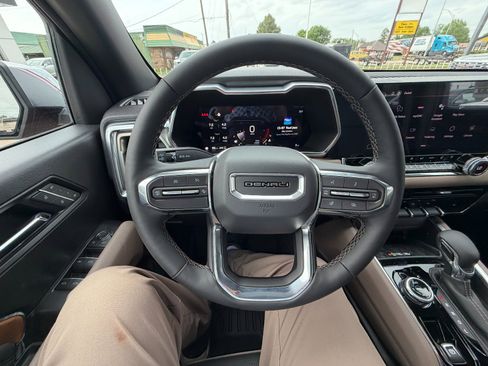New 2026 GMC Canyon Denali AWD/4WD image 12