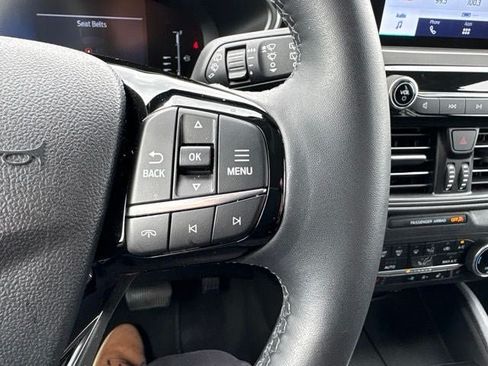 Used 2024 Ford Escape Active AWD/4WD image 29