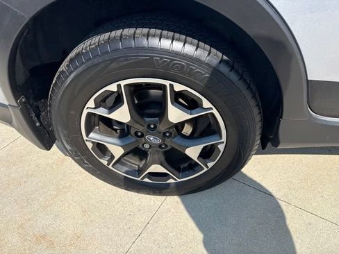 Used 2019 Subaru Crosstrek 2.0i Premium AWD/4WD image 10