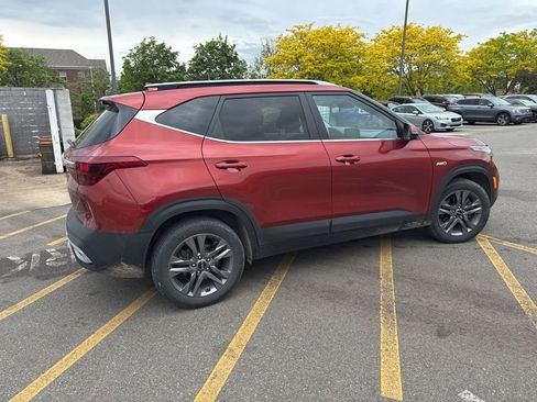 Certified 2023 Kia Seltos S AWD/4WD image 4