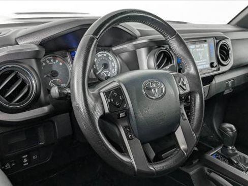 Used 2019 Toyota Tacoma TRD Sport RWD image 26