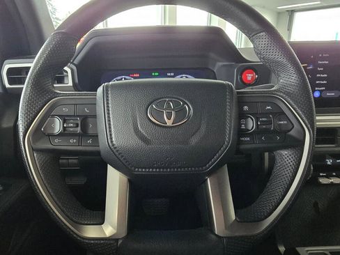 Certified 2024 Toyota Tacoma TRD Off-Road AWD/4WD image 25