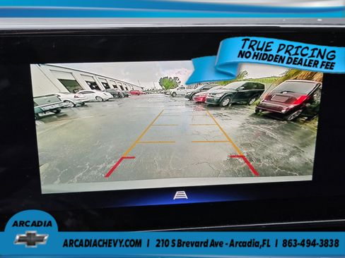 Used 2025 Chevrolet Trax LT w/ Driver Confidence Package FWD image 17