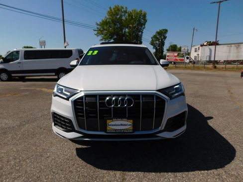Used 2023 Audi Q7 2.0T Premium w/ Convenience Package AWD/4WD image 3