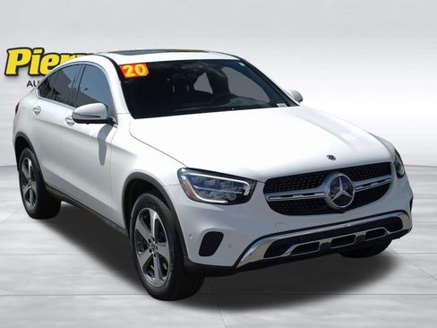 Used 2020 Mercedes-Benz GLC 300 4MATIC Coupe image 2