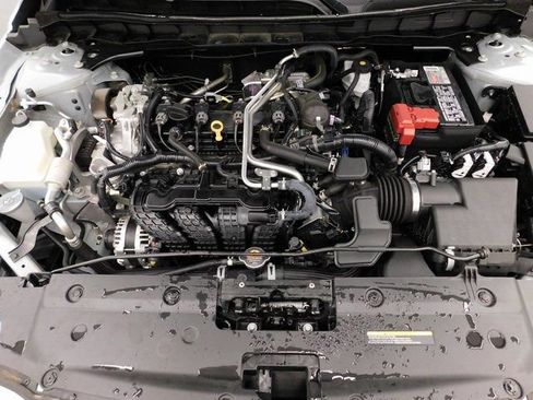 Used 2024 Nissan Altima 2.5 SV image 40