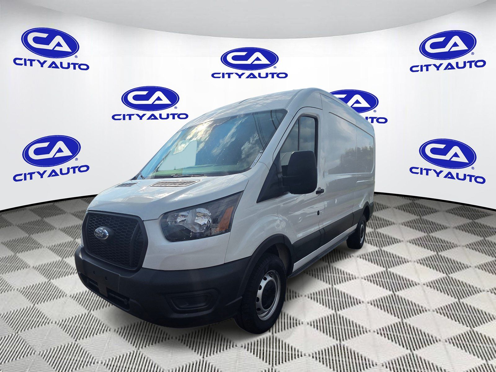 Used 2023 Ford Transit 250 Medium Roof w/ Load Area Protection Package RWD image 9