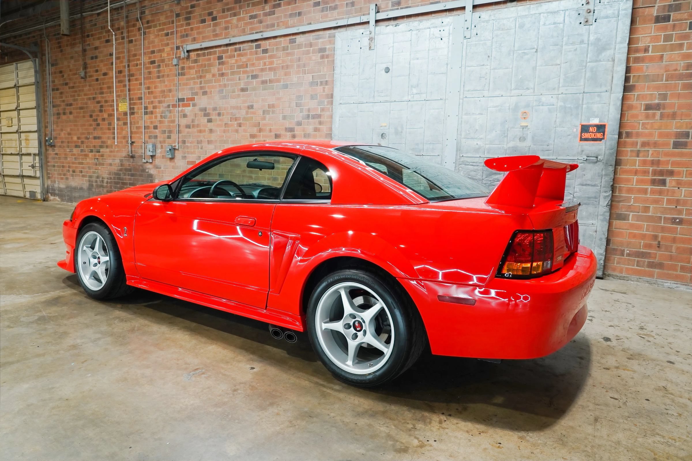Used 2000 Ford Mustang Cobra RWD image 12