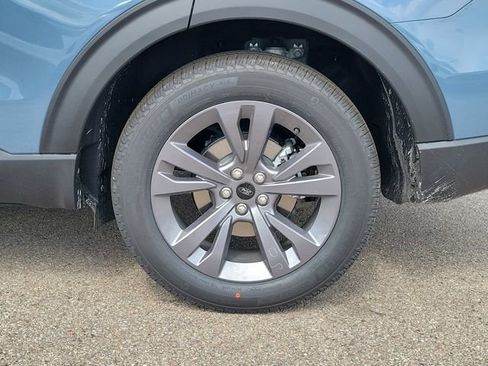 New 2026 Ford Explorer Active AWD/4WD image 5