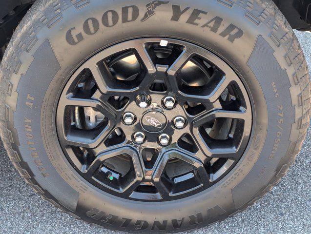 Used 2025 Ford F150 STX AWD/4WD image 5