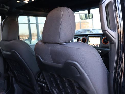 Used 2023 Jeep Gladiator Mojave w/ Trailer Tow Package image 22