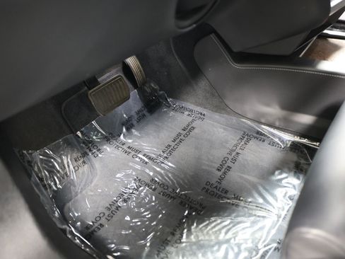 Used 2018 Tesla Model S 75D image 29