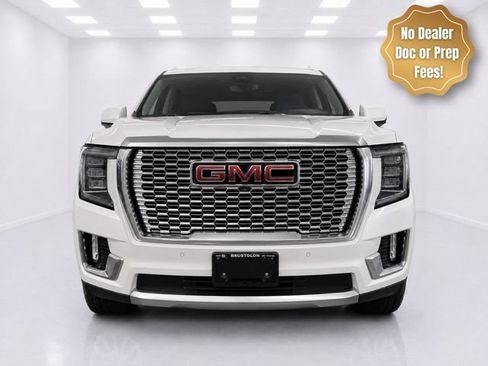 Used 2024 GMC Yukon Denali AWD/4WD image 2