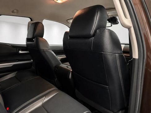 Used 2021 Toyota Tundra Limited w/ Limited Premium Package AWD/4WD image 20