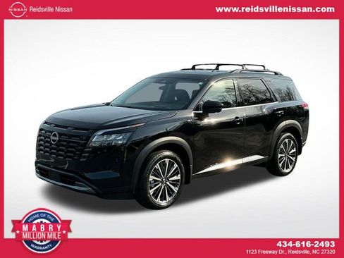 New 2026 Nissan Pathfinder Platinum image 1